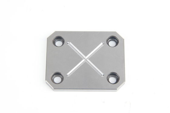 El diseño plástico de la parte para el moldeo a presión X formó las placas del desgaste